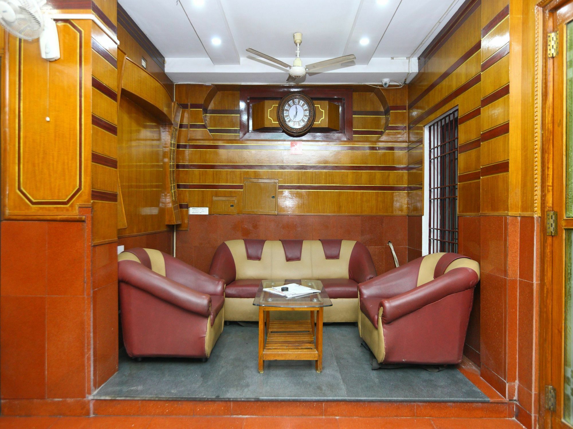 Oyo 9343 Jp Residency Hotel Pondicherry Bagian luar foto